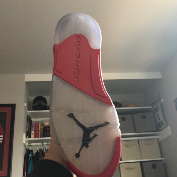 Jordan 5’s Fire red - Picture 2 of 3